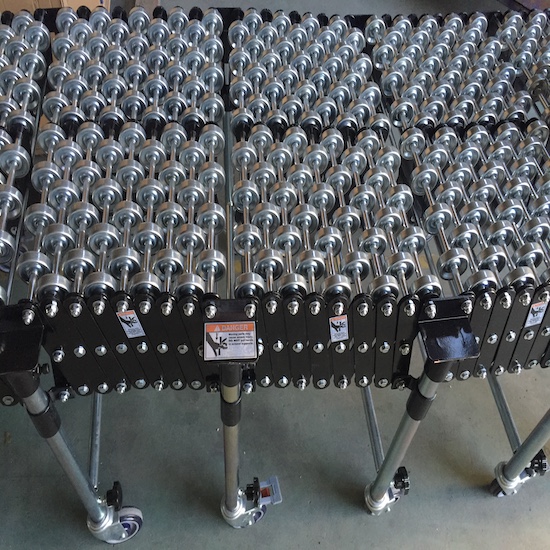 Flexible Gravity Metal Skate Wheel Conveyor